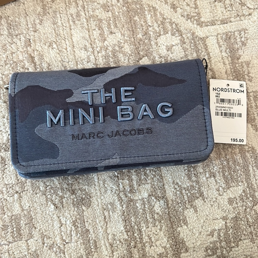 Marc Jacobs Blue Belt Bag with Camouflage Design - Picture 3 of 9